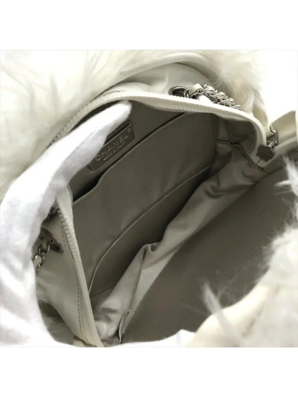 Chanel CC Logo Chain Shoulder Bag Crossbody White Silver - Picture 7 of 10